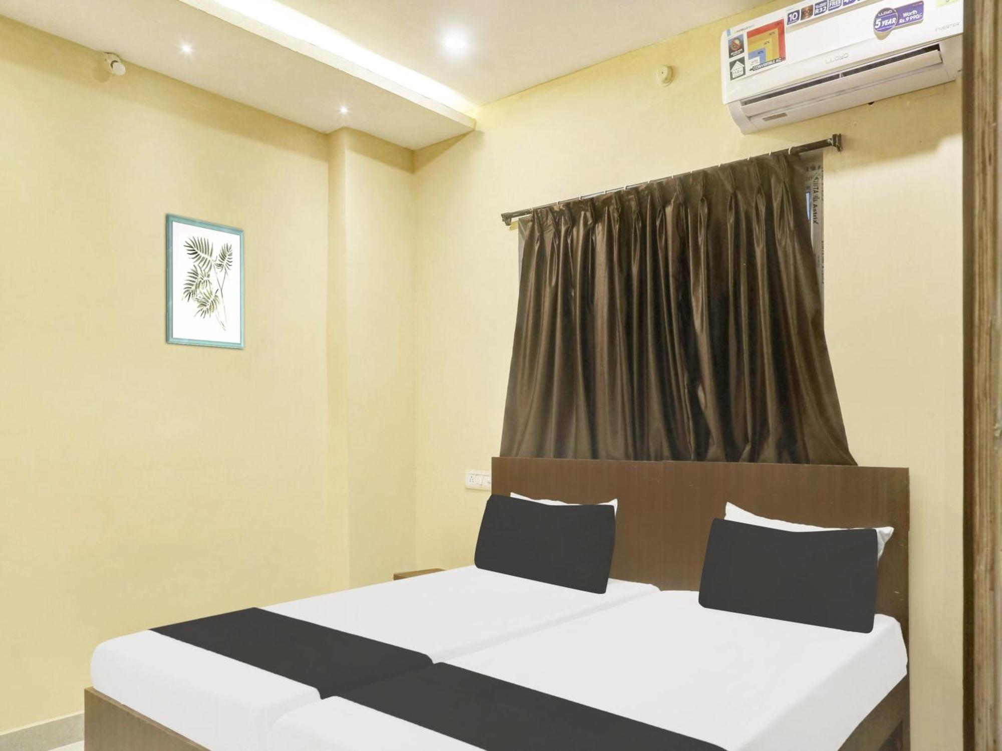 Spot On Grand Mantralayam Visakhapatnam Exterior foto