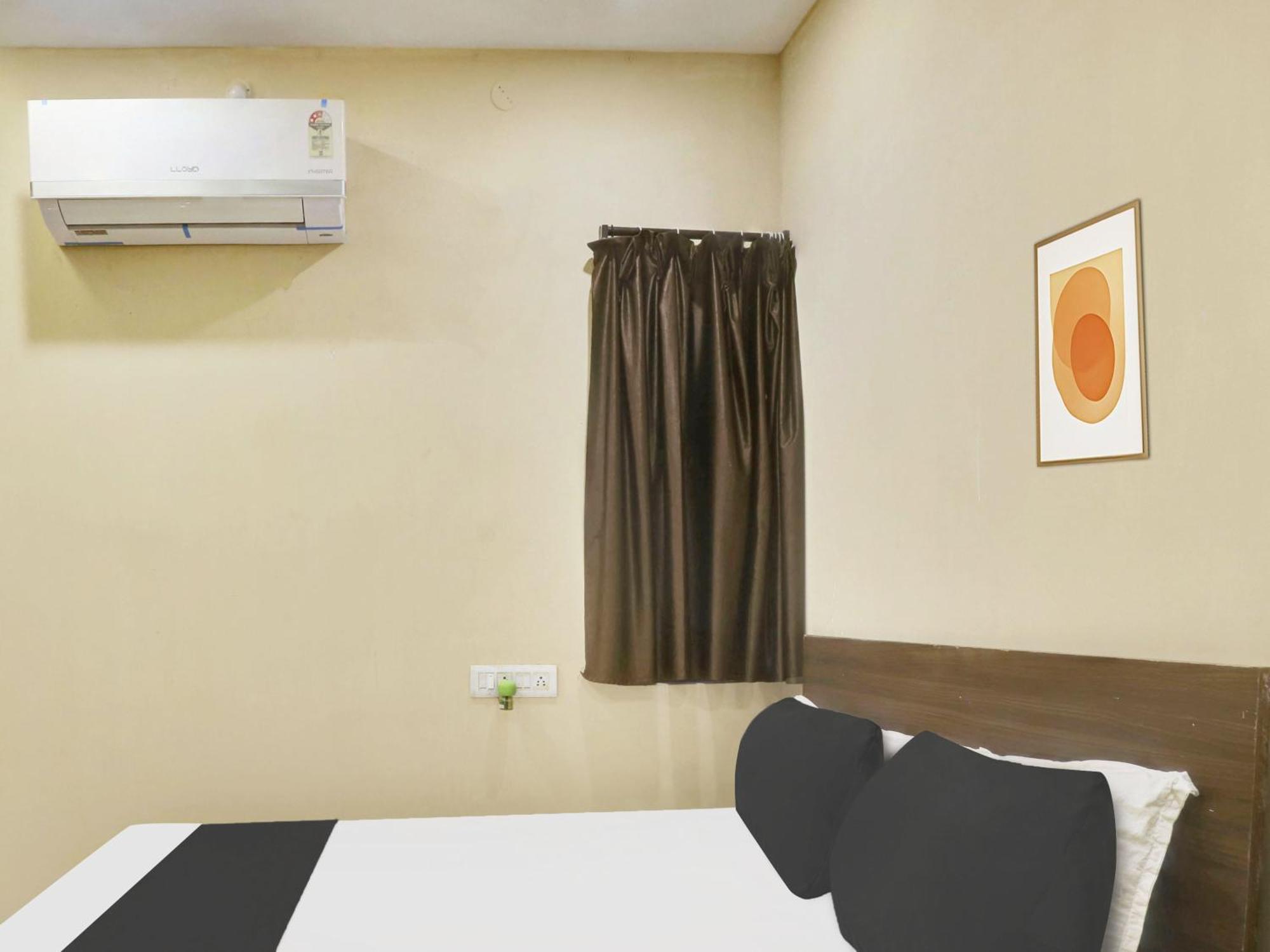 Spot On Grand Mantralayam Visakhapatnam Exterior foto