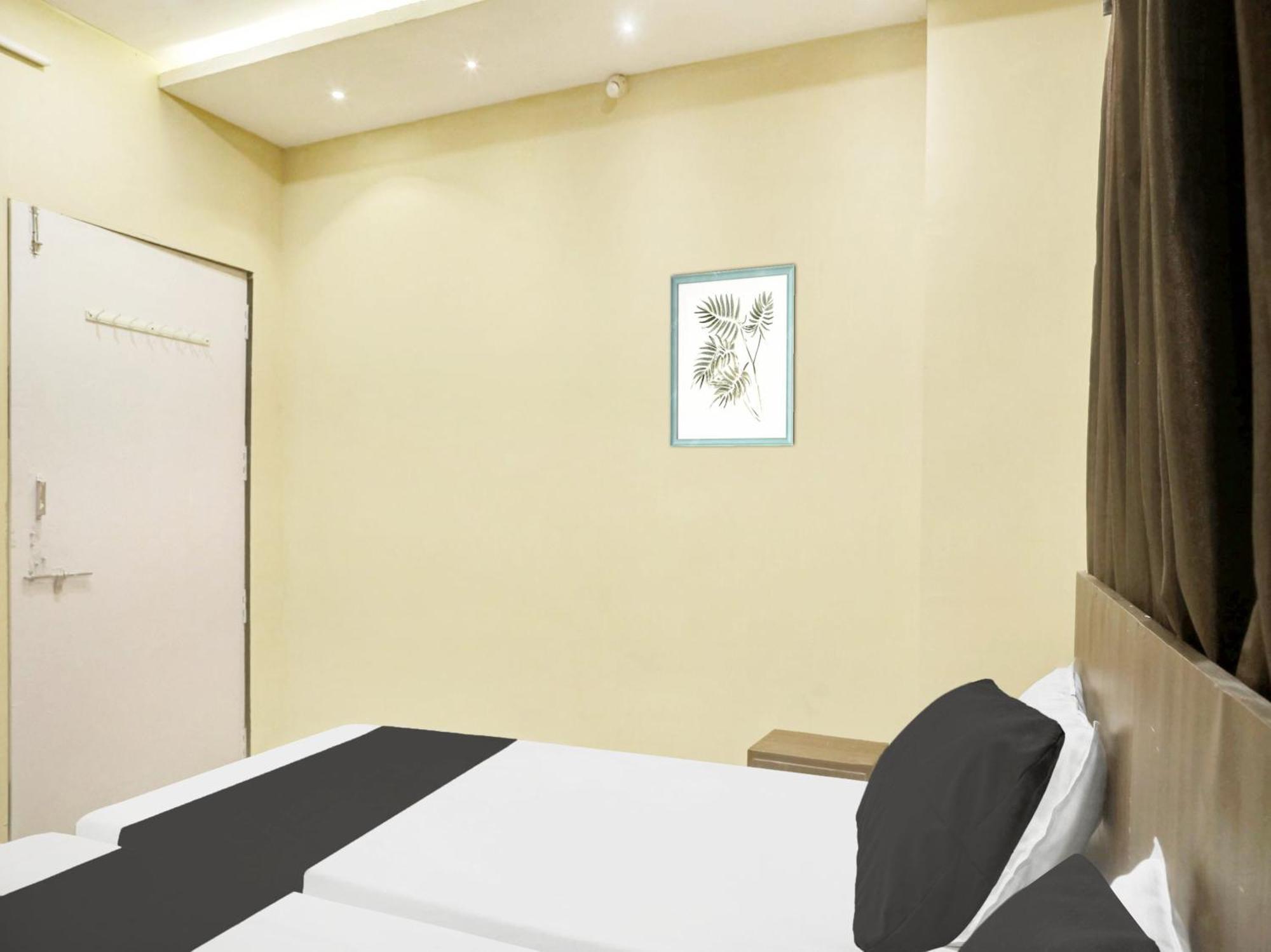 Spot On Grand Mantralayam Visakhapatnam Exterior foto